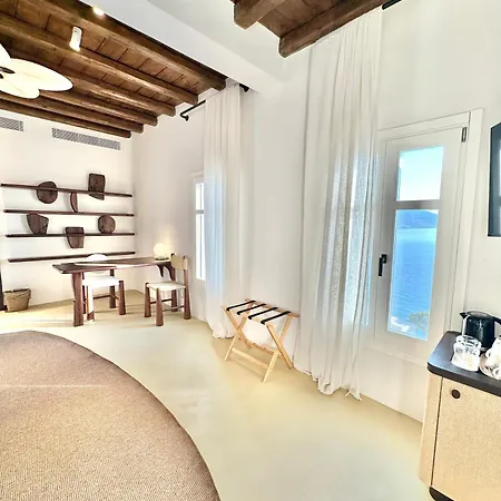 Petradi & Эгиалис