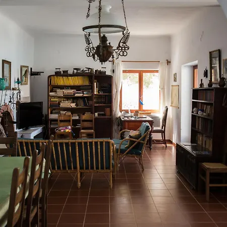Apartment Petradi &