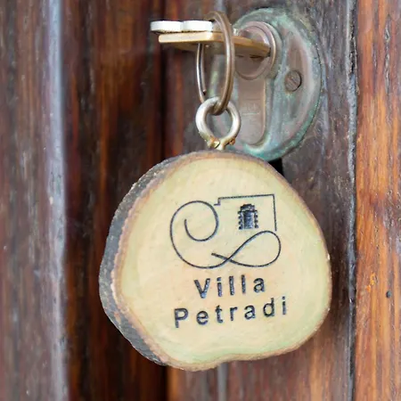 Petradi & Lejlighed *