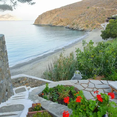 Petradi Studios&villa