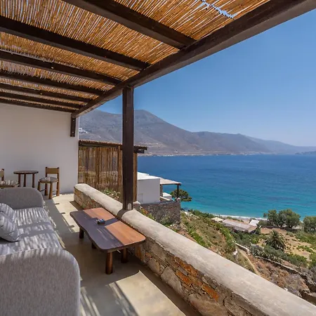 Apartment Petradi &