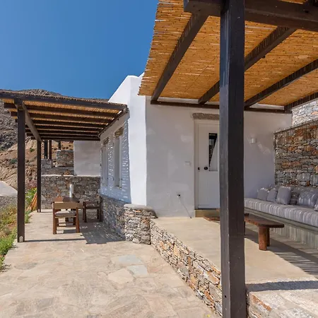 Petradi Studios&villa Aegiali