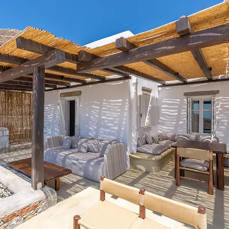 Apartment Petradi & *