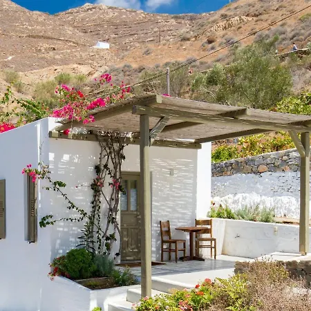 Petradi Studios&villa